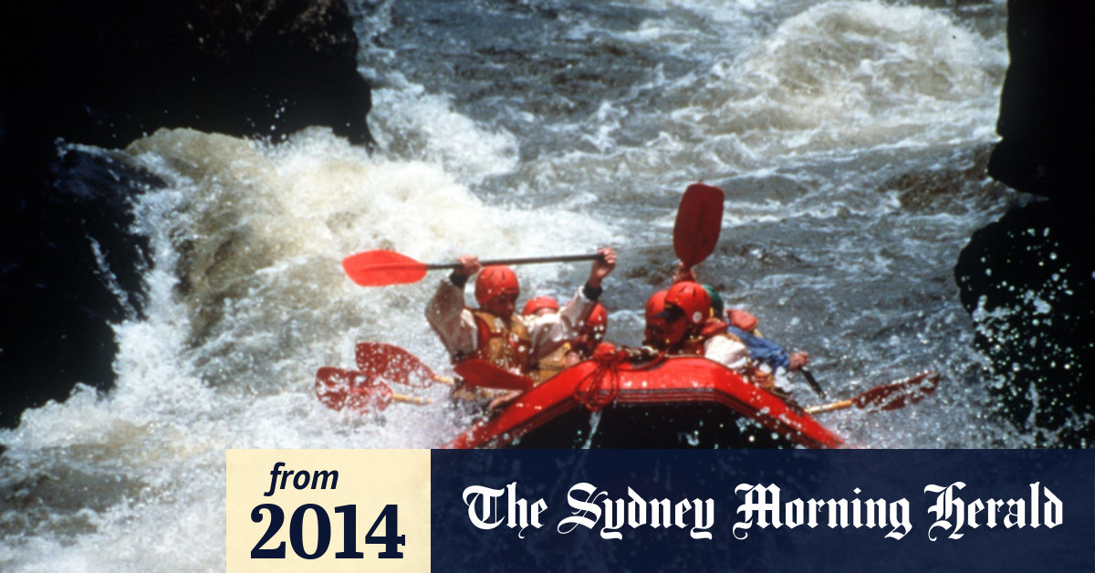 Kayaker dies in NSW river tragedy